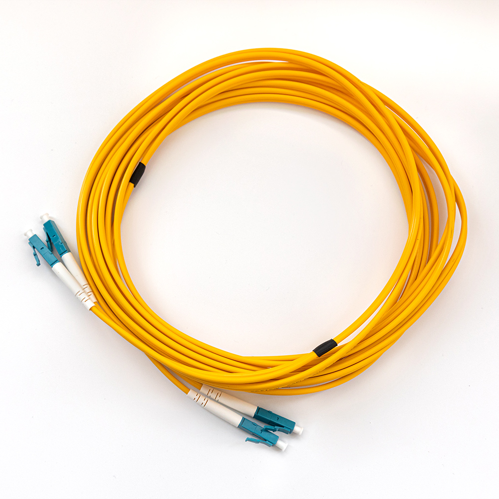 LC UPC To LC UPC Duplex G.652.D Single Mode PVC 0.9mm -2m Fiber Patch Cable